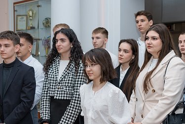 «За кулисами» парламентаризма